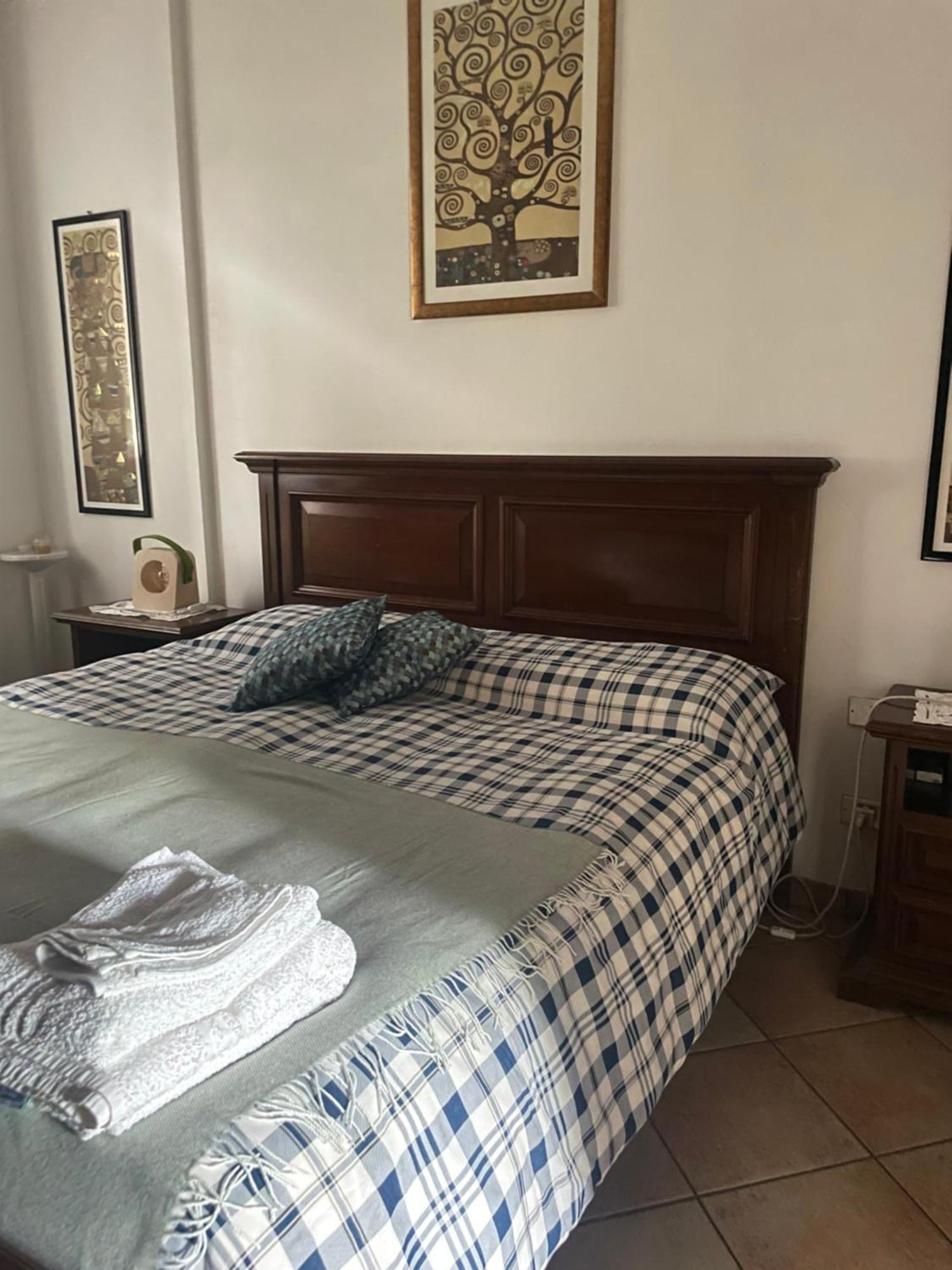 Il Giardino Di Emilia - Intero Appartamento In Villa Con Giardino Privato E Piscina Estiva Pontirolo Nuovo Экстерьер фото